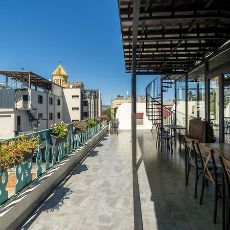 Hotel Tato & Coworking Space Тбилиси Екстериор снимка