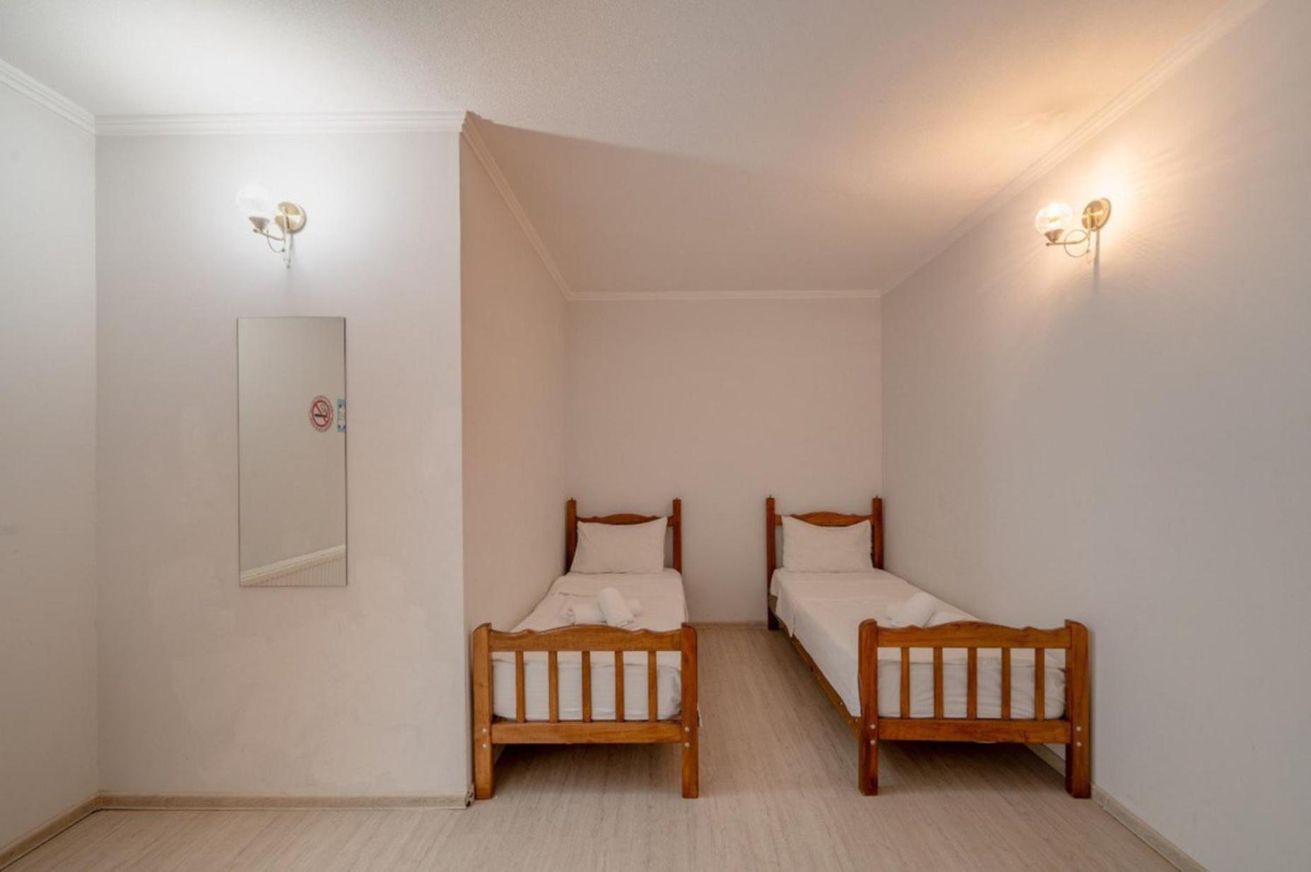 Hotel Tato & Coworking Space Тбилиси Екстериор снимка