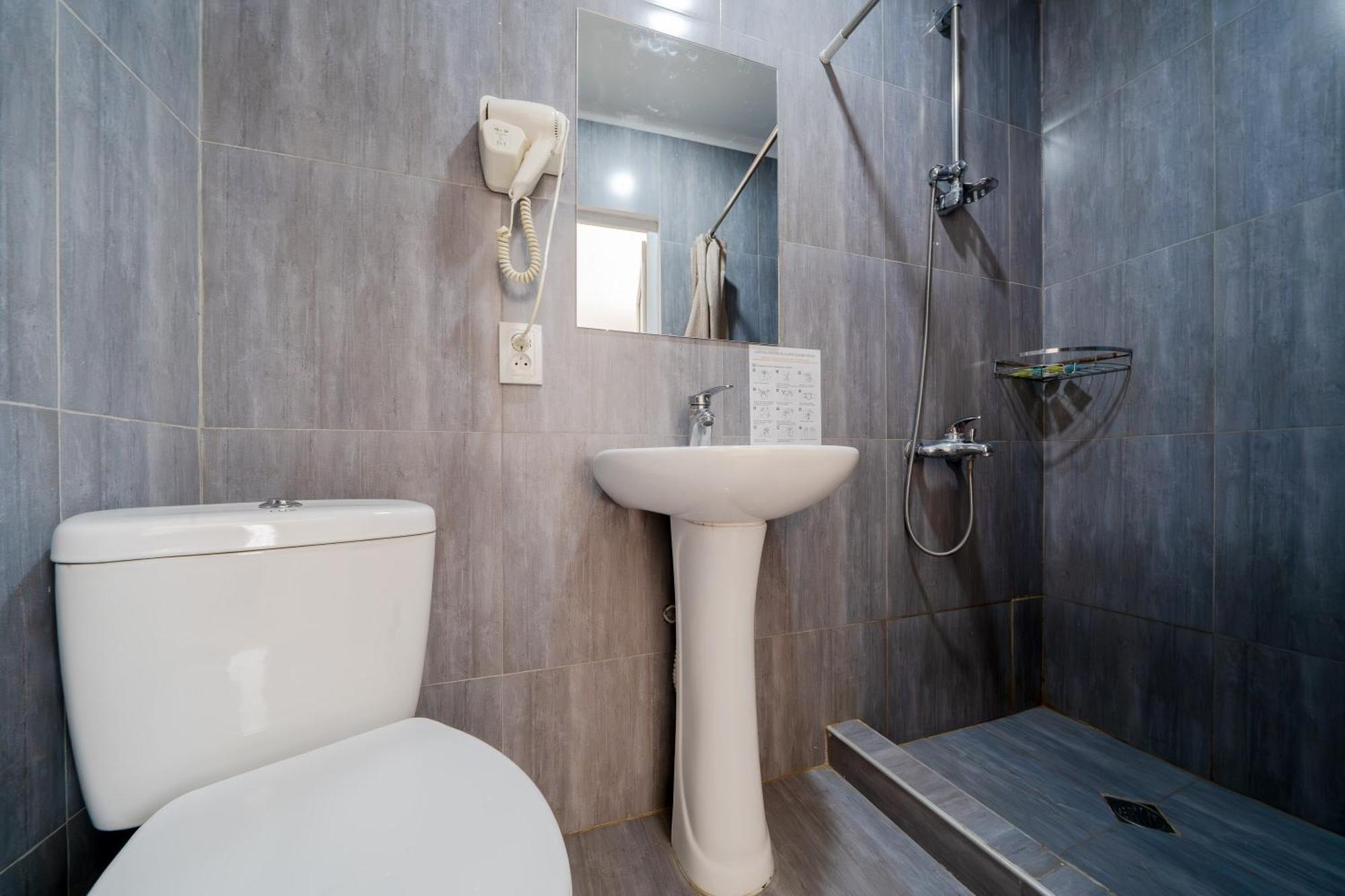 Hotel Tato & Coworking Space Тбилиси Екстериор снимка